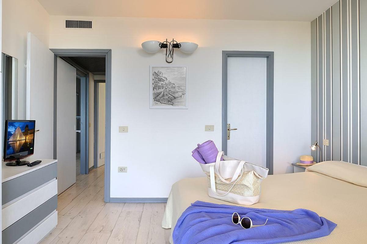 Residence Riccione Beach Apartments Zewnętrze zdjęcie